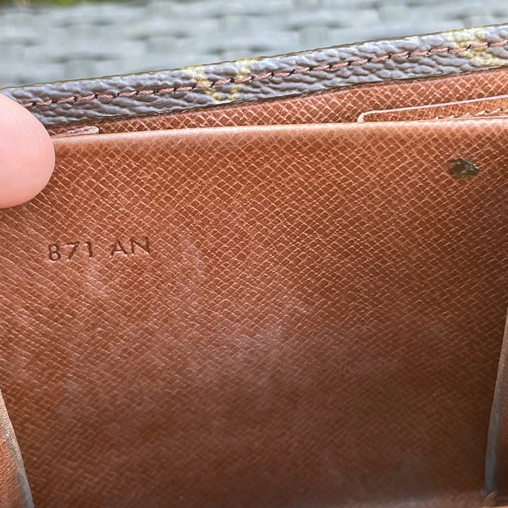 Vintage Louis Vuitton Elise wallet in monogram - Picture 3 of 11
